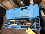 Manual Hydraulic Crimping Tool in Case w/Accessories (LOCATED IN MECHANIC SHOP)