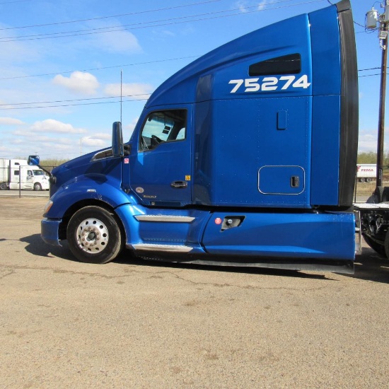 2020 Kenworth T680 Sleeper Truck, VIN 1XKYD49XXLJ220683, Automatic Transmission, Cummins X15 Turbo