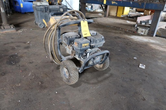 Dewalt 3200 PSI Gas Pressure Washer, Honda Engine (LOCATED AT: 6810 Irvington Blvd., Houston, TX