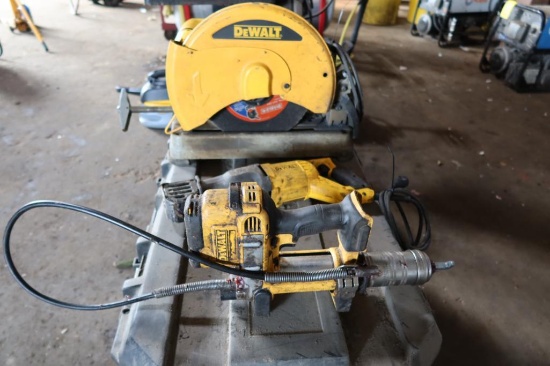 14" Dewalt Chop Saw, Grease Gun, Tool Box (LOCATED AT: 6810 Irvington Blvd., Houston, TX 77022)