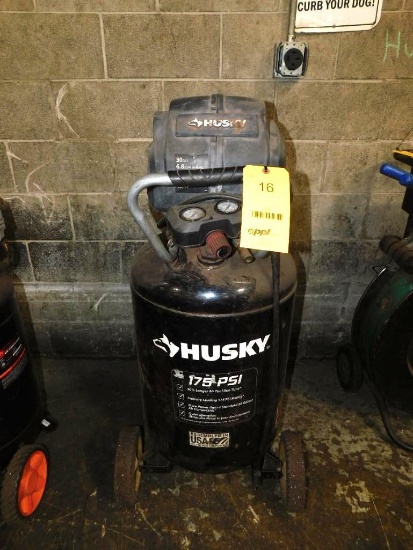 Husky 30-Gallon Portable Vertical Tank Mounted Compressor (LOCATED AT: 930 DuPage Ave., Lombard, IL