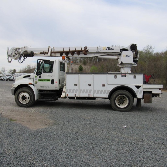 Altec DM47TR Rear Mounted Digger Derrick, S/N 0910DV4752, 12,000 Lb. Winch, 18" Auger (2010),