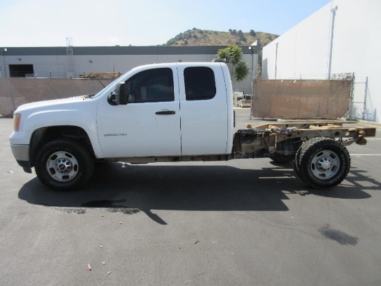 GMC K2500HD Extended Cab Chassis Truck, VIN: 1GD22ZCG1CZ292754, Vortec V8, 6.0L, Auto Trans, 4WD,