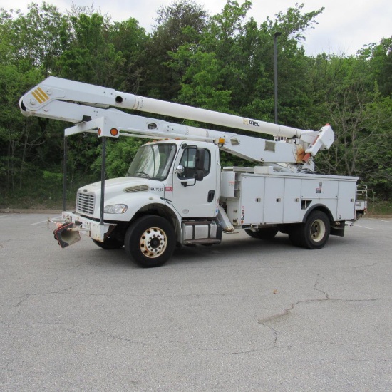 Altec AA755, 55' Rear Mounted 2-Man Bucket Aerial Boom, S/N 0413BZ7264, Front & Rear A-Frame