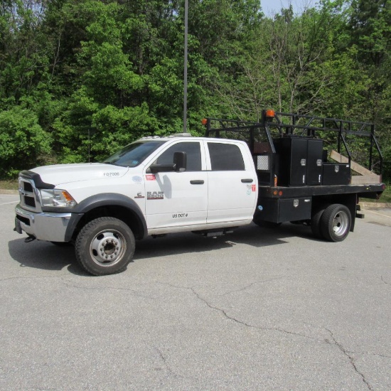 2018 Dodge Ram 5500 Crew Cab Heavy Duty Truck 4 x4 , VIN: 3C7WRNFLXJG400730, 6.7 L Cummins Turbo