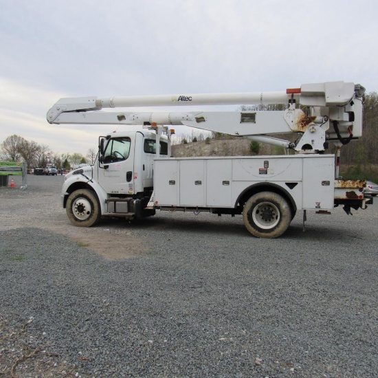 Altec AA755, 55' Rear Mounted 2-Man Bucket Aerial Boom, S/N 0113BZ7185, Front & Rear A-Frame