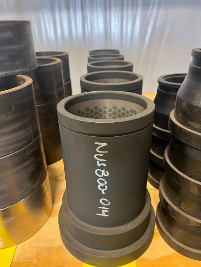 LOT: (5) 8" Freedom Upper Female Radials, (7) Boot Seals (SUBJECT TO SELLER'S APPROVAL)