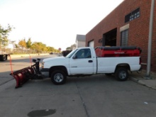 Chevy Silverado 2500 HD Single Cab Pick Up Truck, VIN: 1GCHK24V85E201824, Automatic Transmission