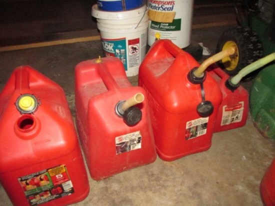 GAS CAN LOT (4) 3 5GAL & 1- 2.5 GAL