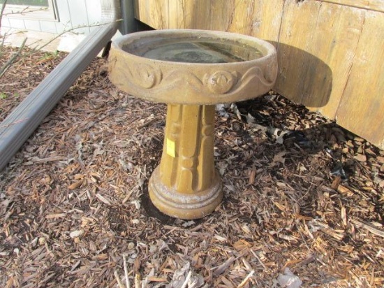 BIRD BATH 16"X22"