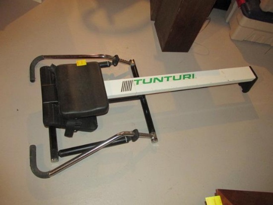 TUNTURI ROWING MACHINE - HOME EXERCISE