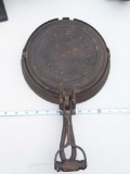 Iron & Brass MFG Co. Detroit Pat'd April 17, 1877 Waffle Iron