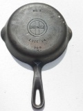 Griswold No. 3 709 H - Cast Iron Skillet