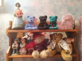 Bears & Figure Lot