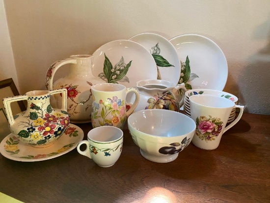 White - Floral Glassware Lot - 19 Pieces