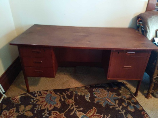 Mid Century Modern Desk 56x 29x 28x