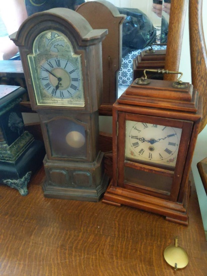 2 Mantle Clocks - Untested