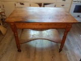 Table on Casters 42x28x32