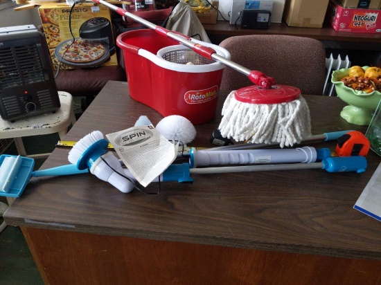 Roto Mop , Hurricane Spin Scrubber