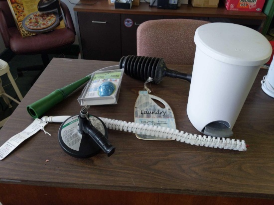 Lint brush ,steam mate, plunger, garbage can lot