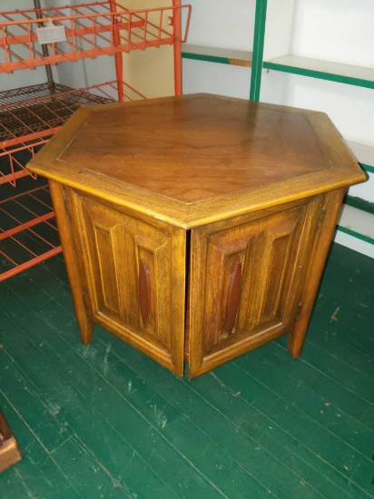 Hex End Table 28"x20" - Nice Storage