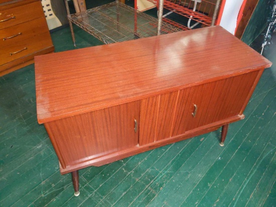 39"x16"28" Cabinet