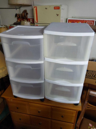 Plastic Storage Bins on Wheels 26"&27"