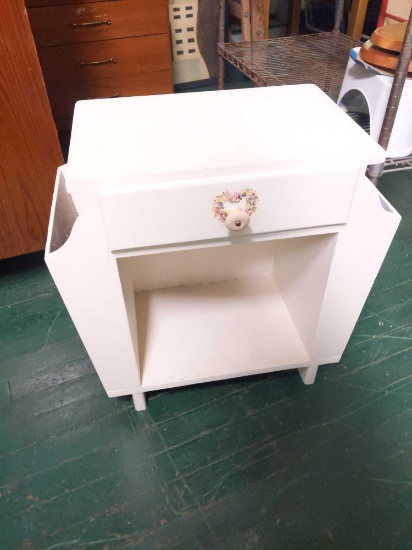 End Table Magazine Rack 18x13x22