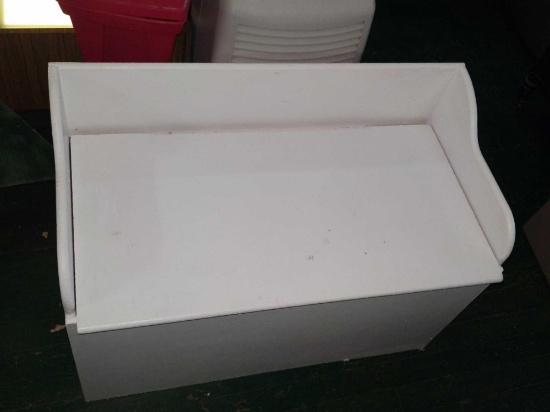White Toy Chest 32"x18x23"