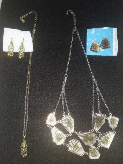 Necklace - Earring Combo - Pair