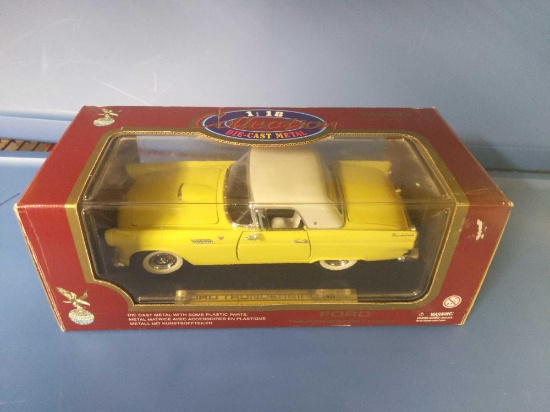 Road Legends 1955 Ford Thunderbird 1:18 scale