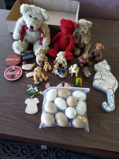 Bears, Magnets & More Lot