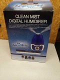 Air innovation Humidifier with Box