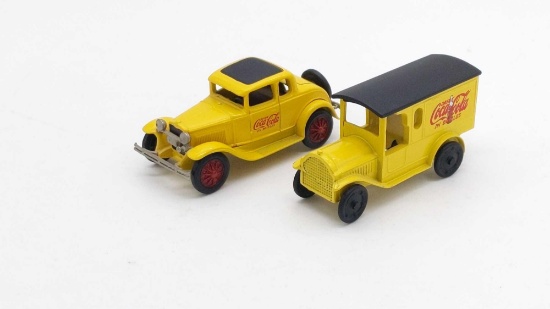 2 Coca-Cola Nostelgic Miniatures, Model A & Federal Truck