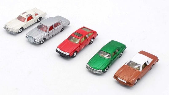 5 Tomica Replica Cars
