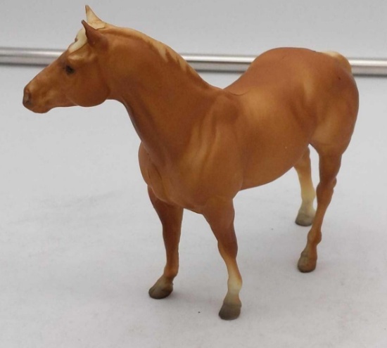 Unmarked palomino gelding 6-in horse