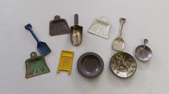 Cracker Jacks Metal Dust Pans, Shovel Scoop & More