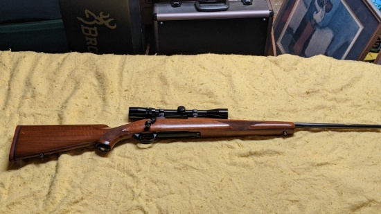 Ruger M77 .243 Winchester Bolt Action Rifle w/Bushnell SpotView Scope SN#72-81968