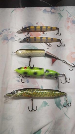 Muskie Lures Lot - Store Shriver's, Storm & Cisco Kid