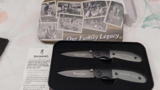 Browning "Our Family Legacy" 2 Knife Set in Tin