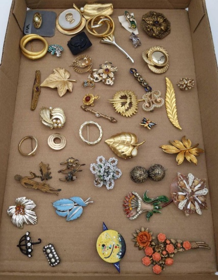 Costume Jewelry Pins Lot