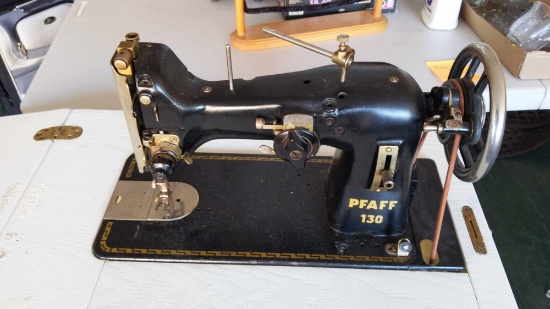 Pfaff Kaiserslautern 130 pedal sewing machine in cabinet 23"x17"x31"