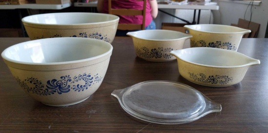 Pyrex dishes one universal cover