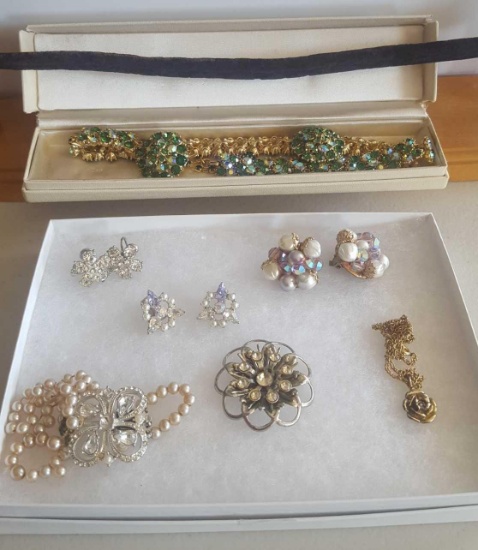 Vintage costume jewelry lot