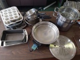Muffin pans ,bread pans , lifetime cookware no lids pasta pot lifetime electric fry pan no lid