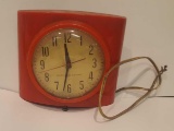 GENERAL ELECTRIC CLOCK Model 2H22 red Mid Century