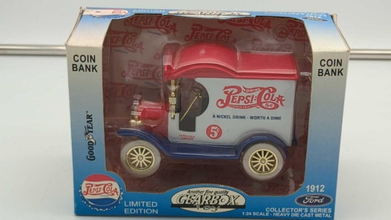 Gearbox Pepsi 1912 Ford diecast collector series coin bank 1:24