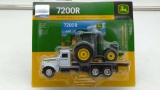 Ertl John Deere 7200R w/Transporter 1:64