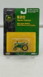 John Deere 620 Tractor 1:64