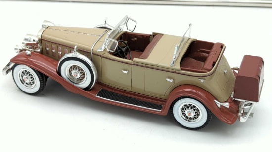 1932 Cadillac Phaelon V16 1:18 No box